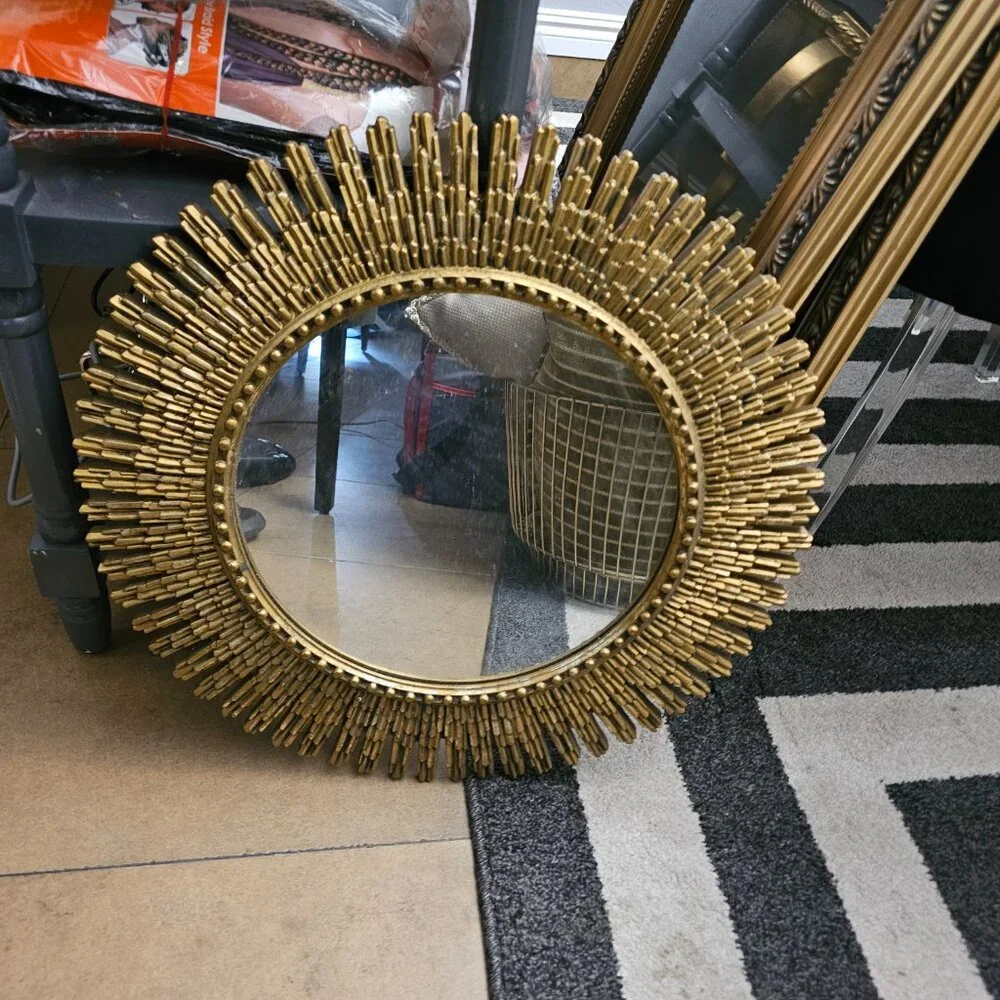 GOLD ROUND MEDIUM SZ MIRROR